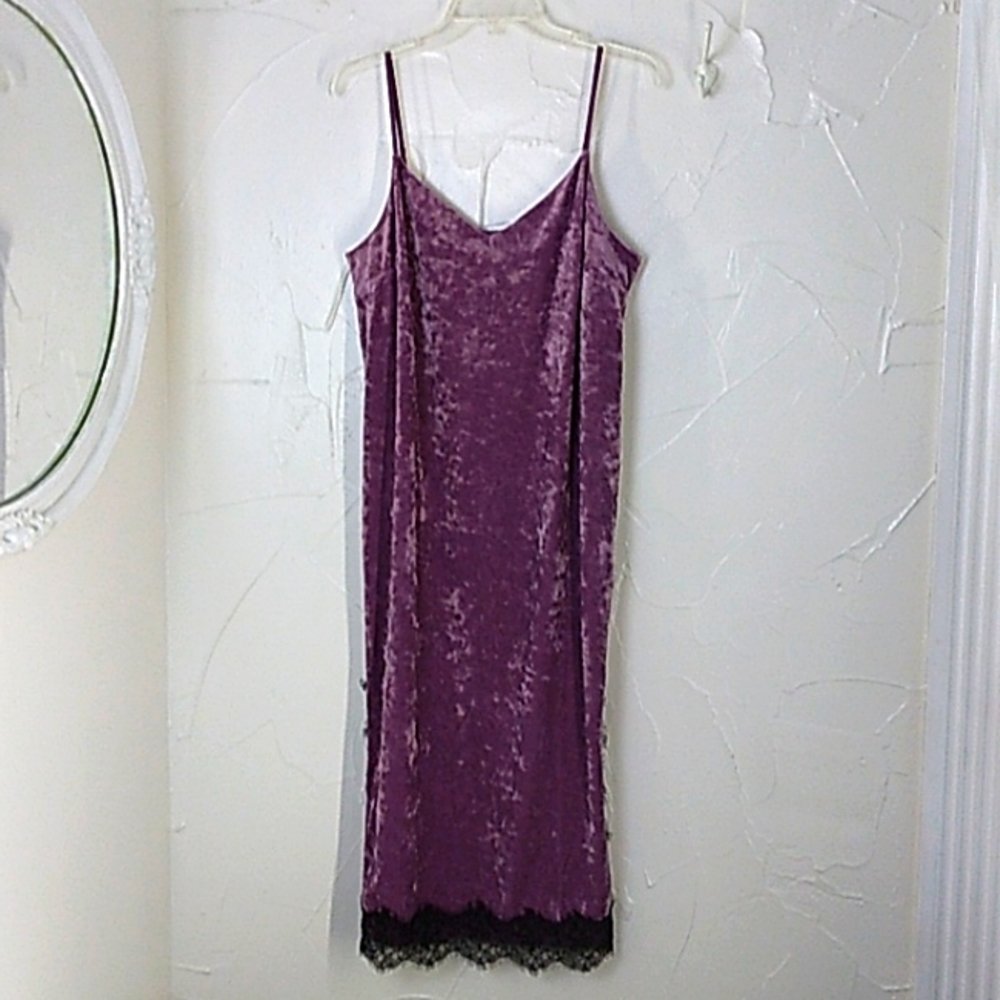 Apt 9 Purple Velvet Lace Trim Slip Dress Spaghetti Straps V‎ Neckline Siz…